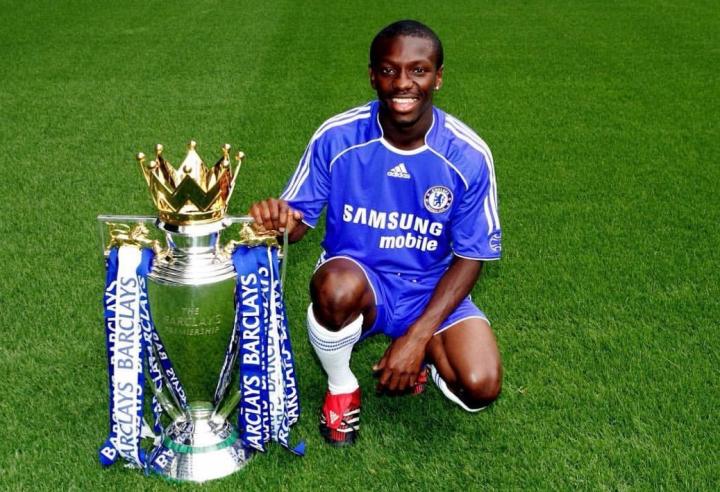 包含抹力希尔客场逆转，庆典胜利的词条