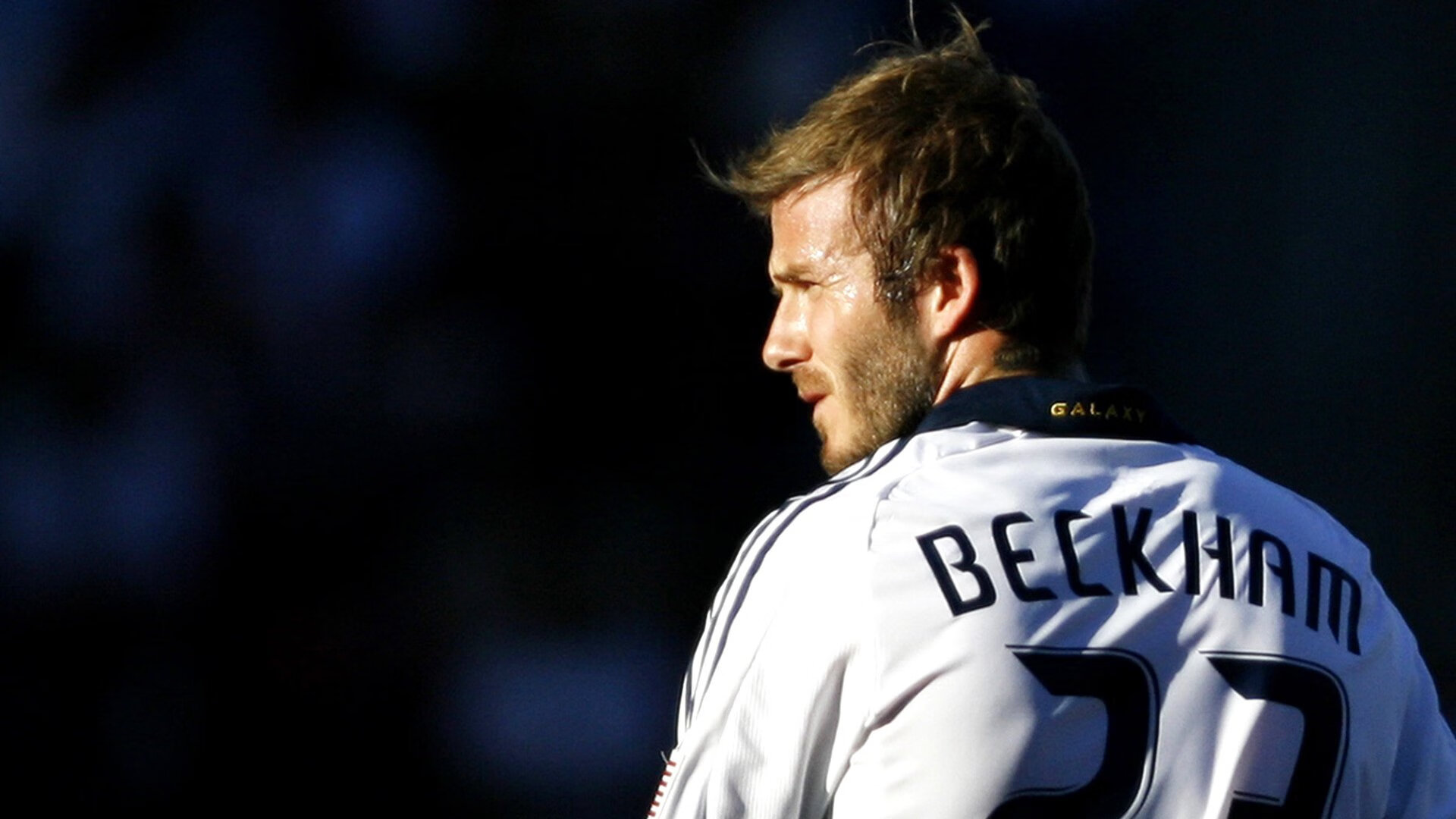 年度焦点之战之夜,爱德华兹比赛走势一手掌控